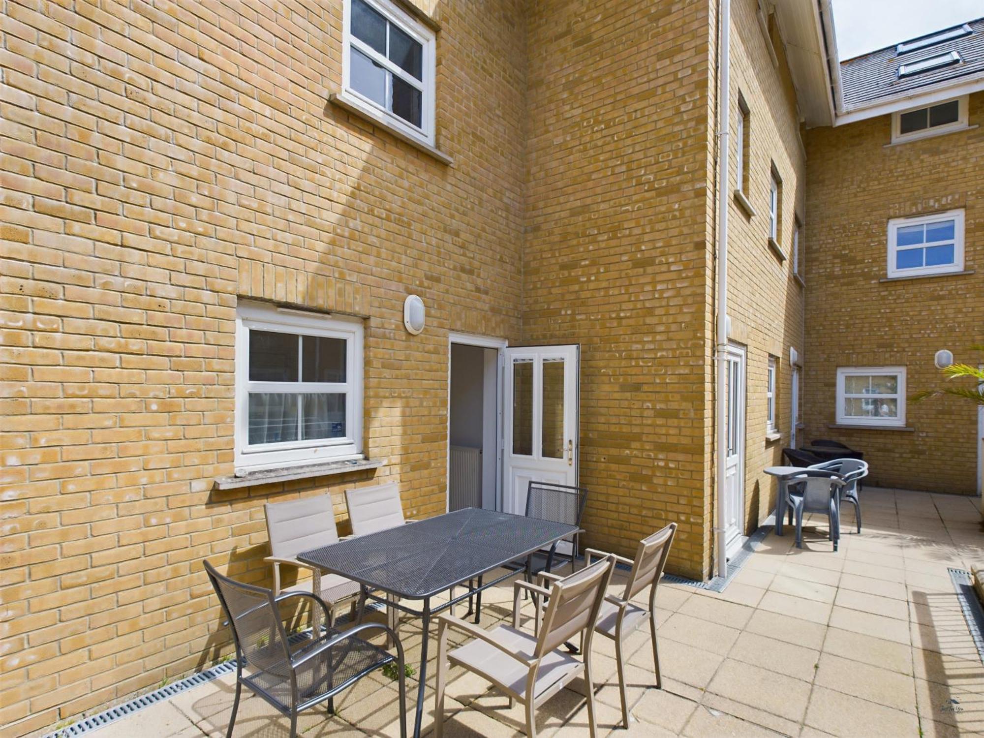 12A Solent Landing Direct Beach Access Бембридж Екстериор снимка
