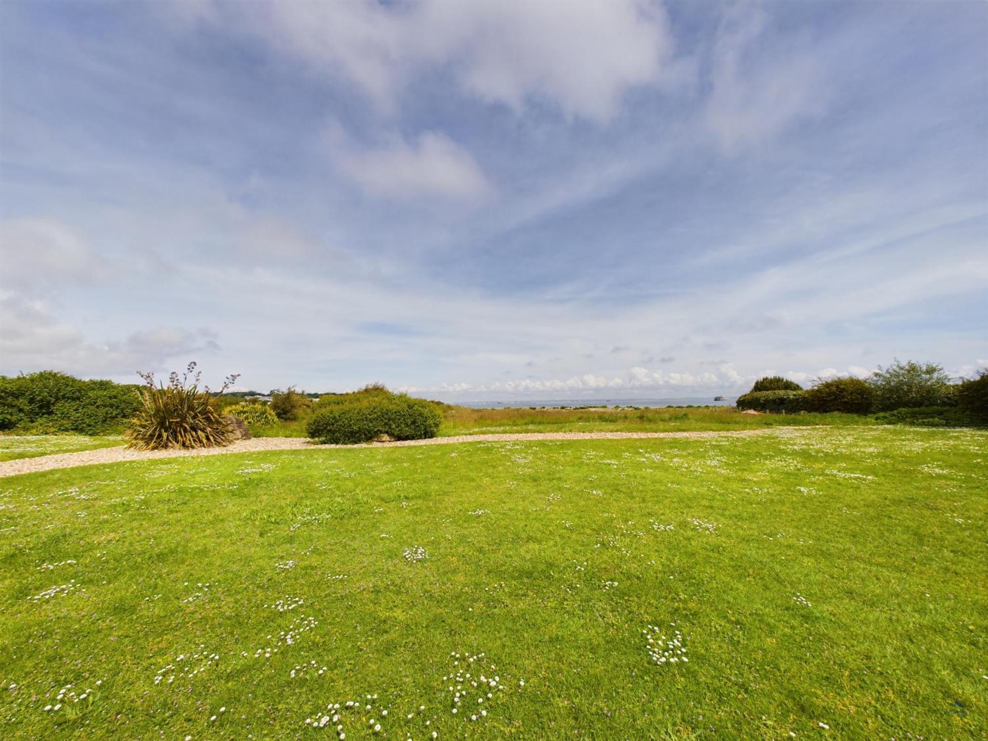 12A Solent Landing Direct Beach Access Бембридж Екстериор снимка